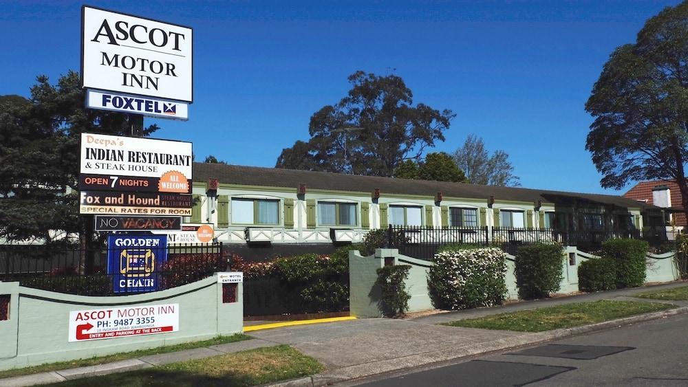 Ascot Motor Inn Hornsby Exterior photo